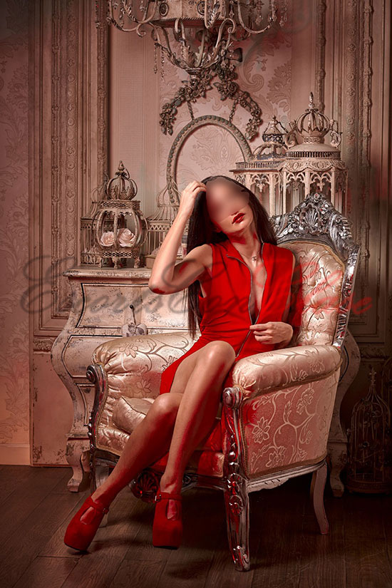 Adriana escort madura de España
